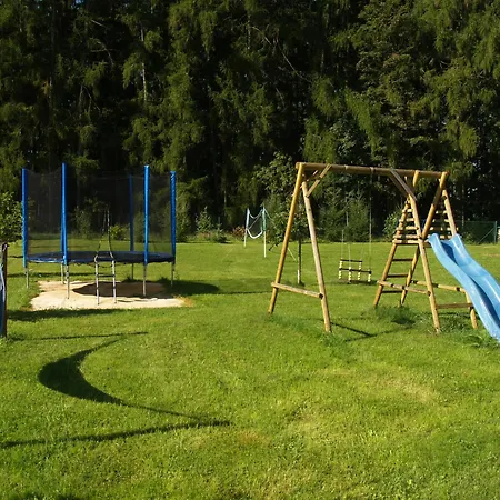 Nyaraló Les Kralovstvi *