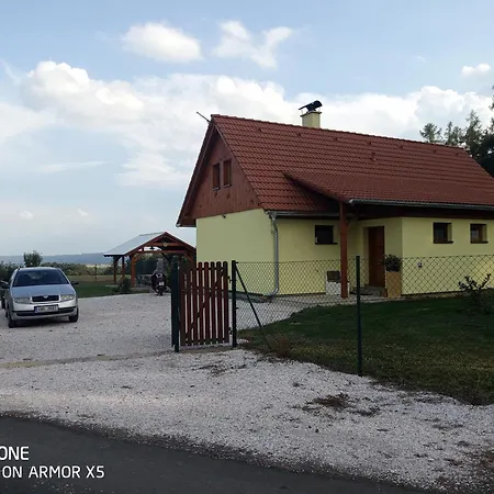 Les Kralovstvi *